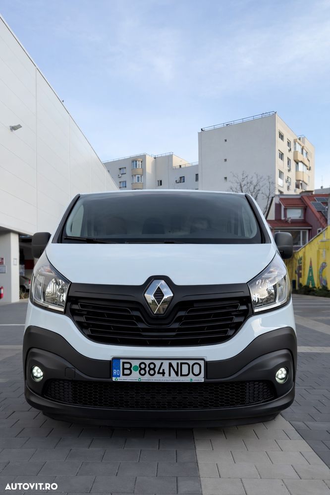 Renault Trafic - 1