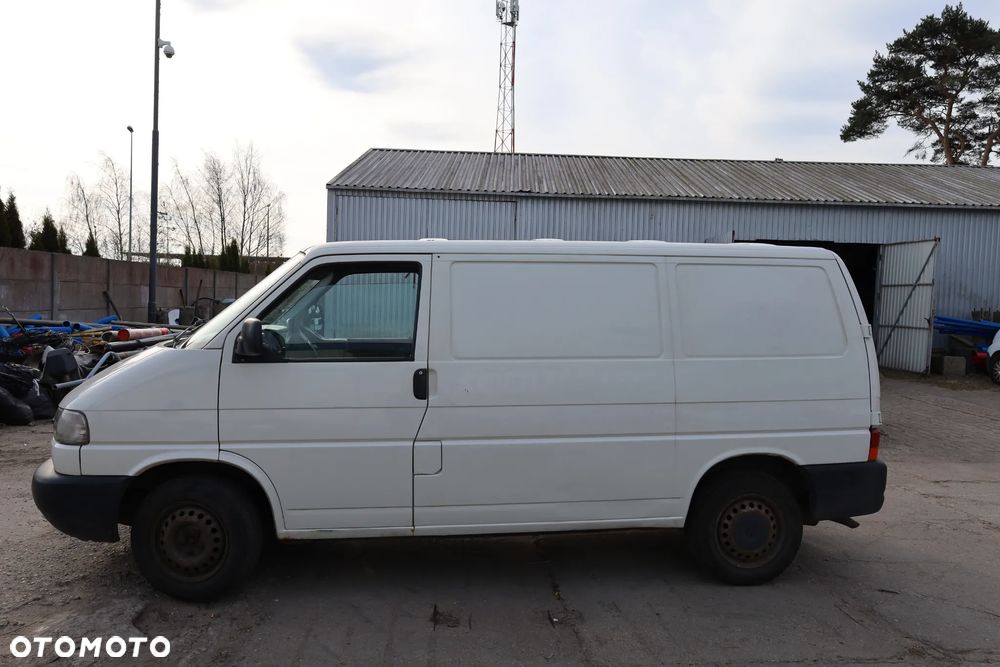 Volkswagen Transporter - 1