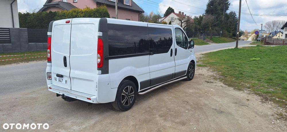 Opel Vivaro - 8