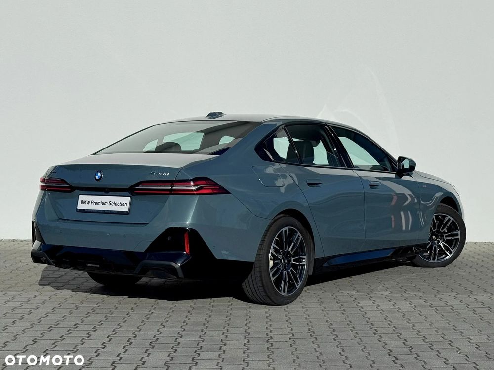 BMW Seria 5 520d xDrive mHEV M Sport - 3