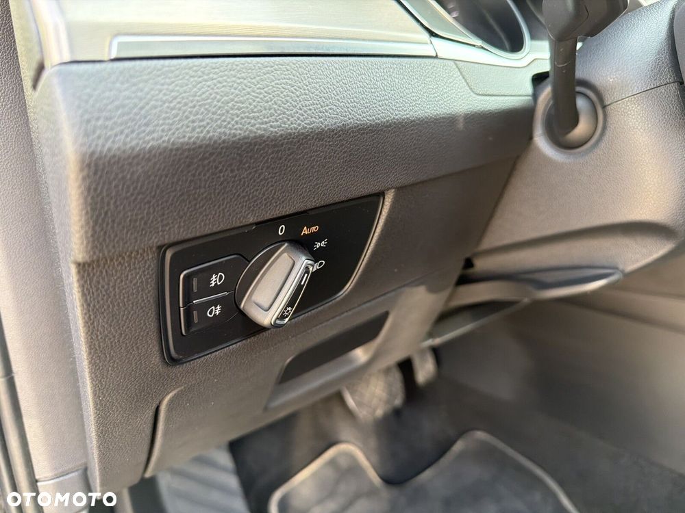 Volkswagen Passat 2.0 TDI EVO Elegance DSG - 22