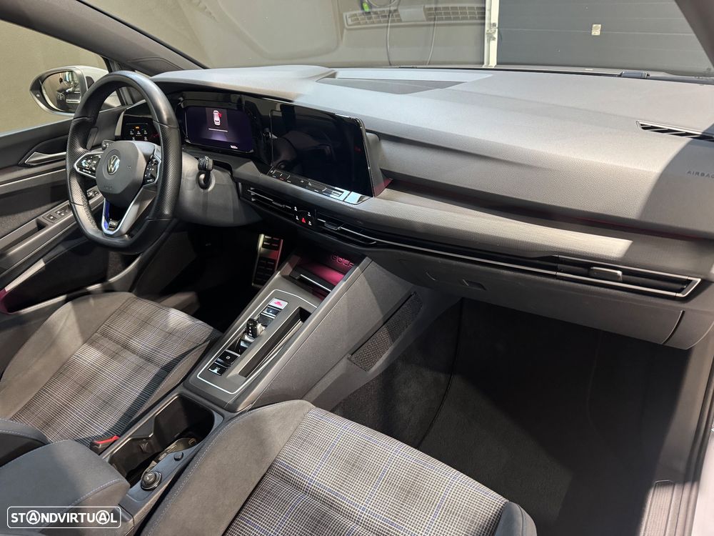 VW Golf 1.4 TSI GTE DSG - 26