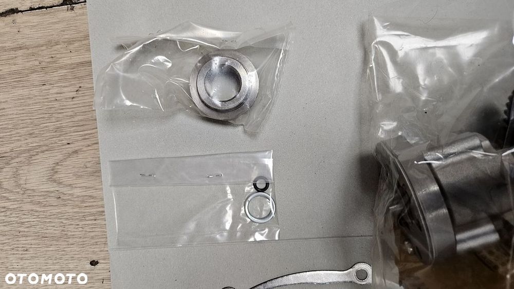 Pompa oleju Yamaha V-Max 1700  90891-10220 - 7