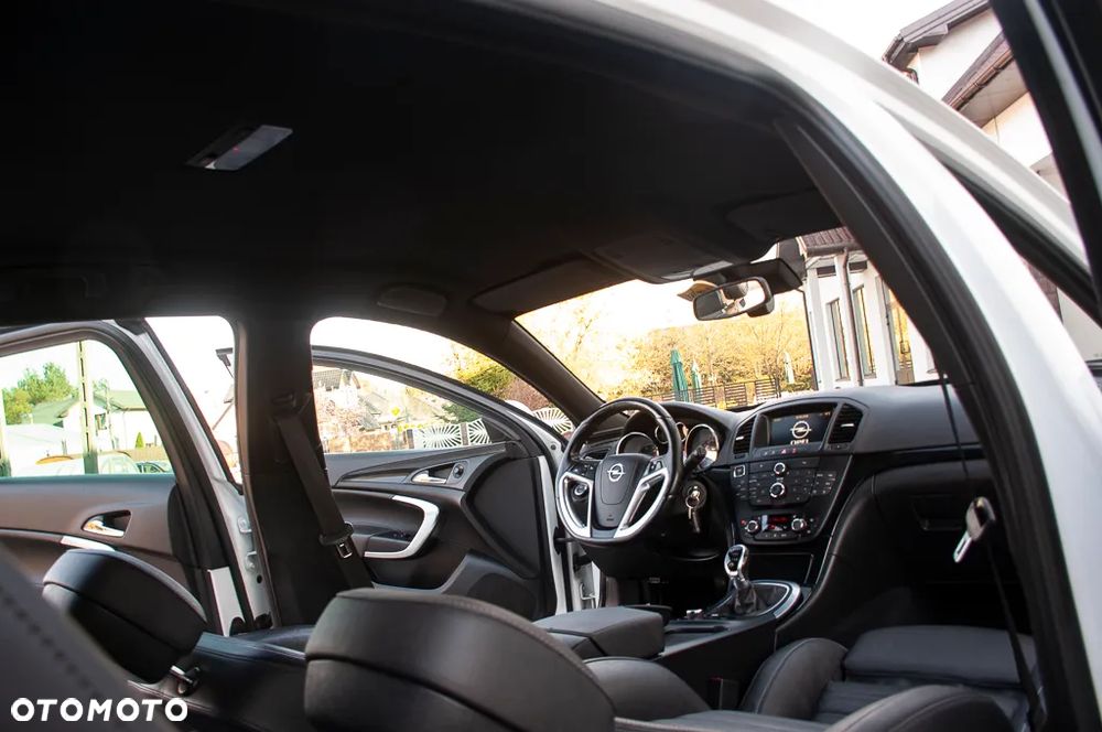 Opel Insignia 2.0 CDTI - 26
