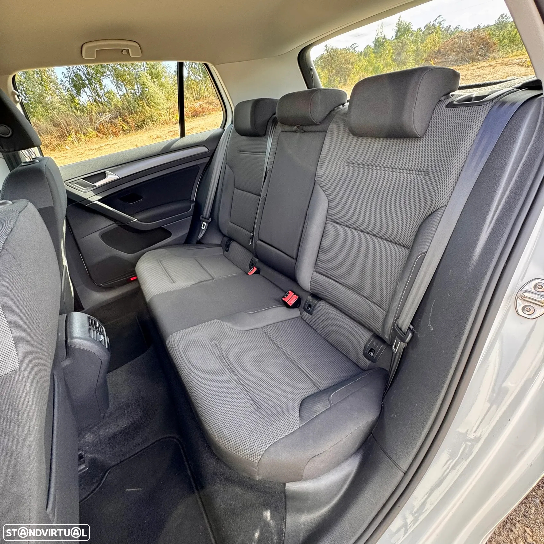 VW e-Golf AC/DC - 23