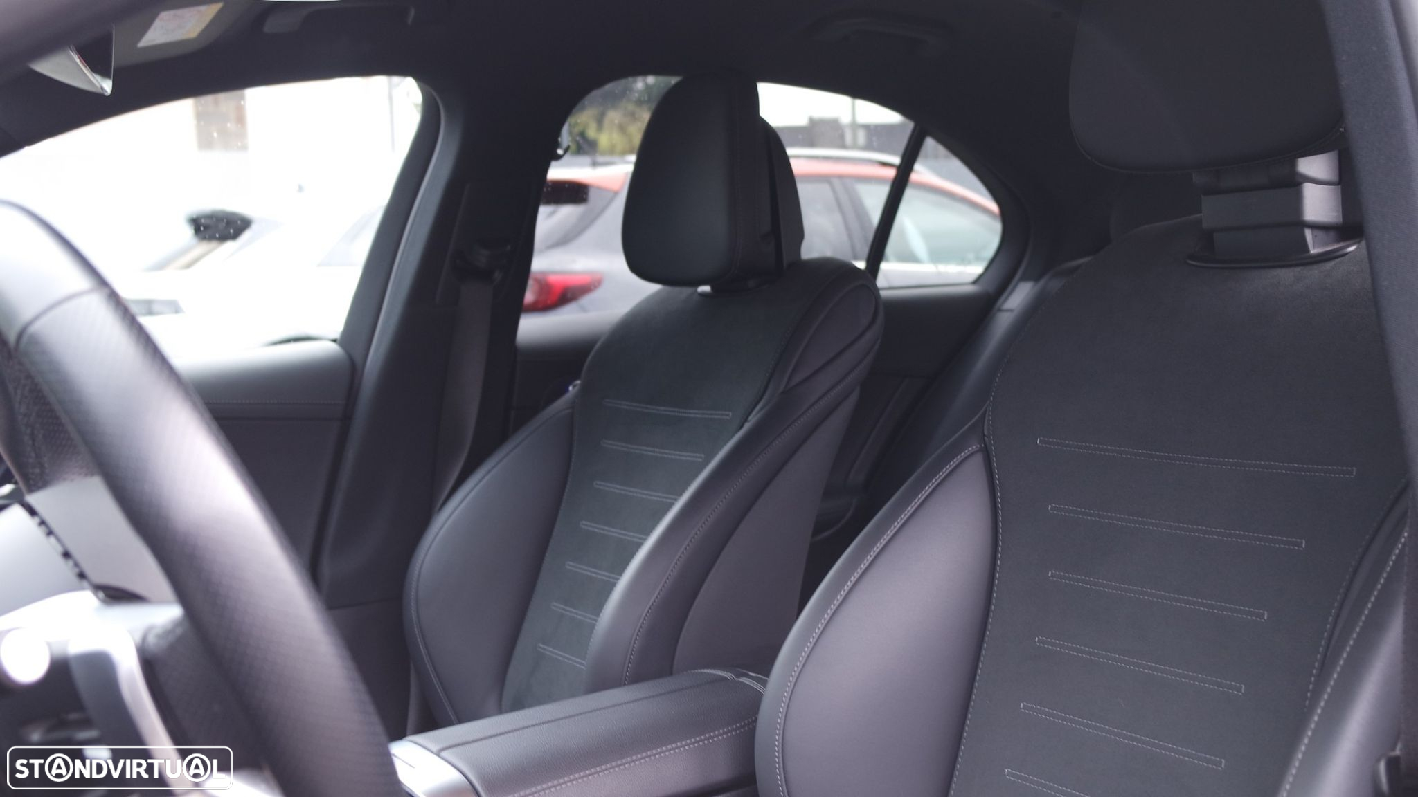Mercedes-Benz C 300 d AMG Line - 12