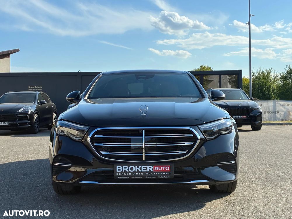 Mercedes-Benz E 300 4MATIC PHEV - 4