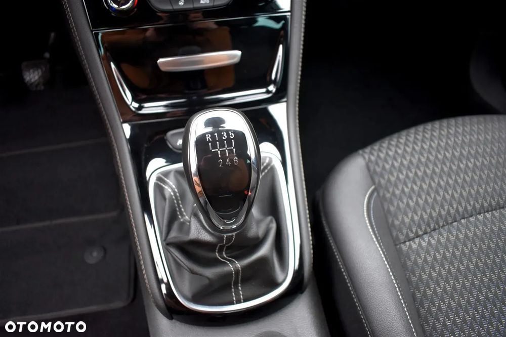 Opel Corsa 1.4 Turbo (ecoFLEX) Start/Stop Innovation - 32