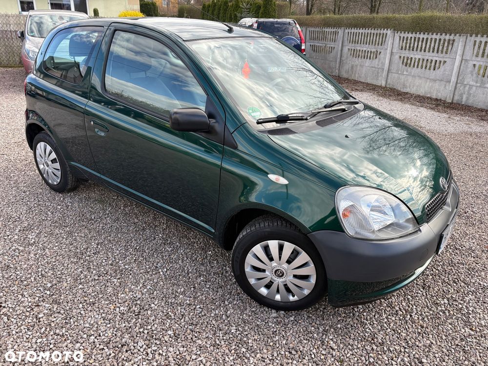 Toyota Yaris 1.0 Base - 10