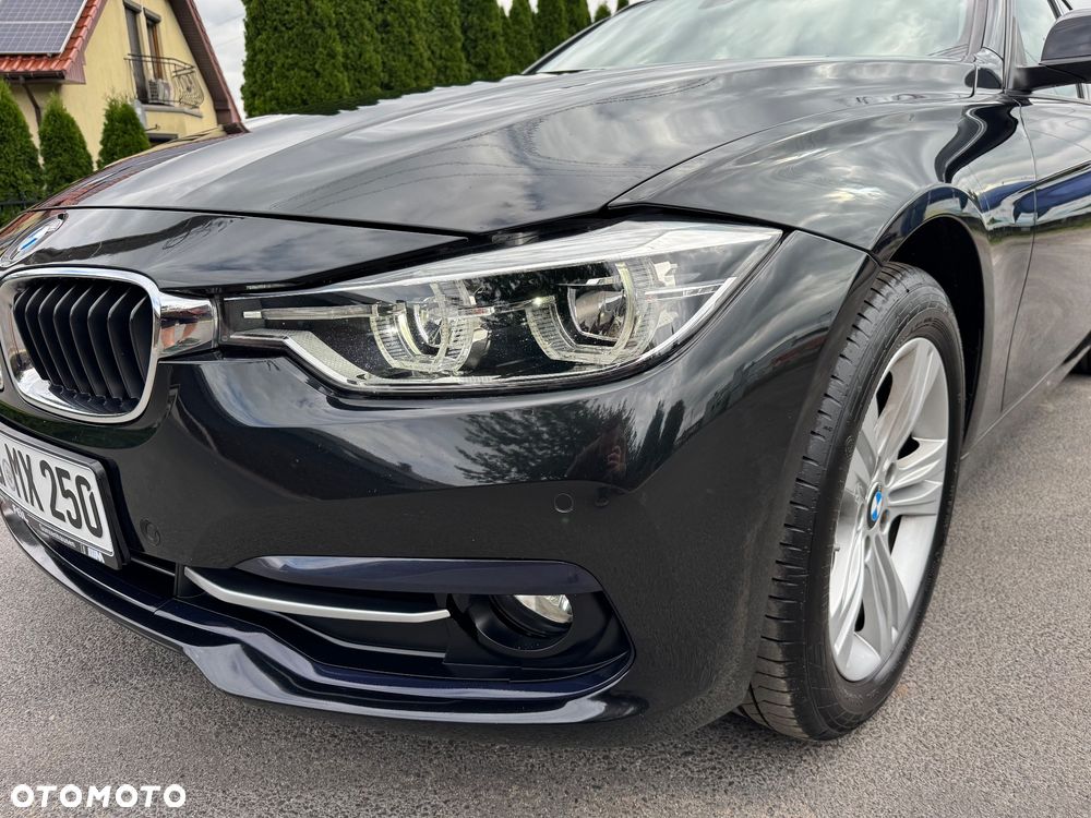 BMW Seria 3 320d xDrive Sport Line - 12