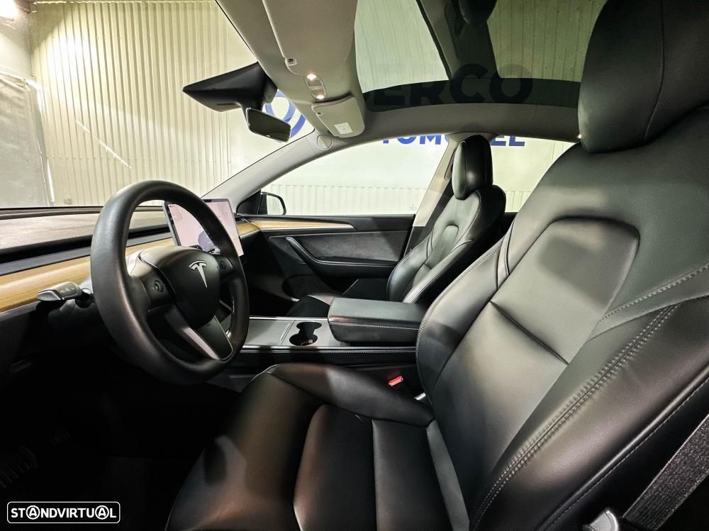 Tesla Model Y Long Range Dual Motor AWD - 9
