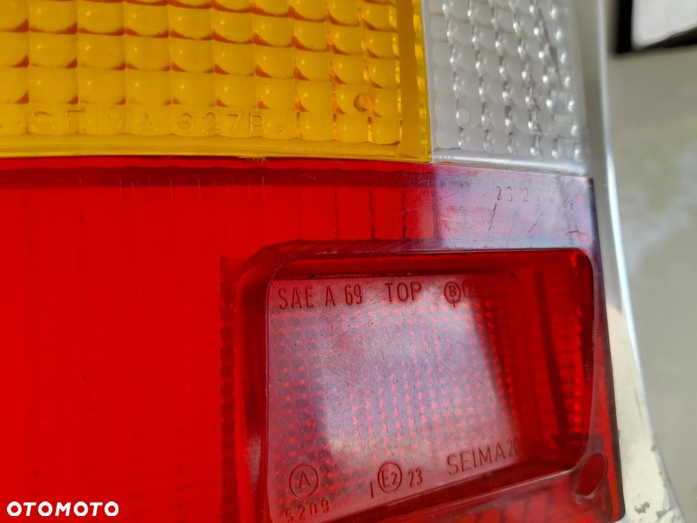 Klosz lampy lewy tył Peugeot 504 SEIMA 627B - 5