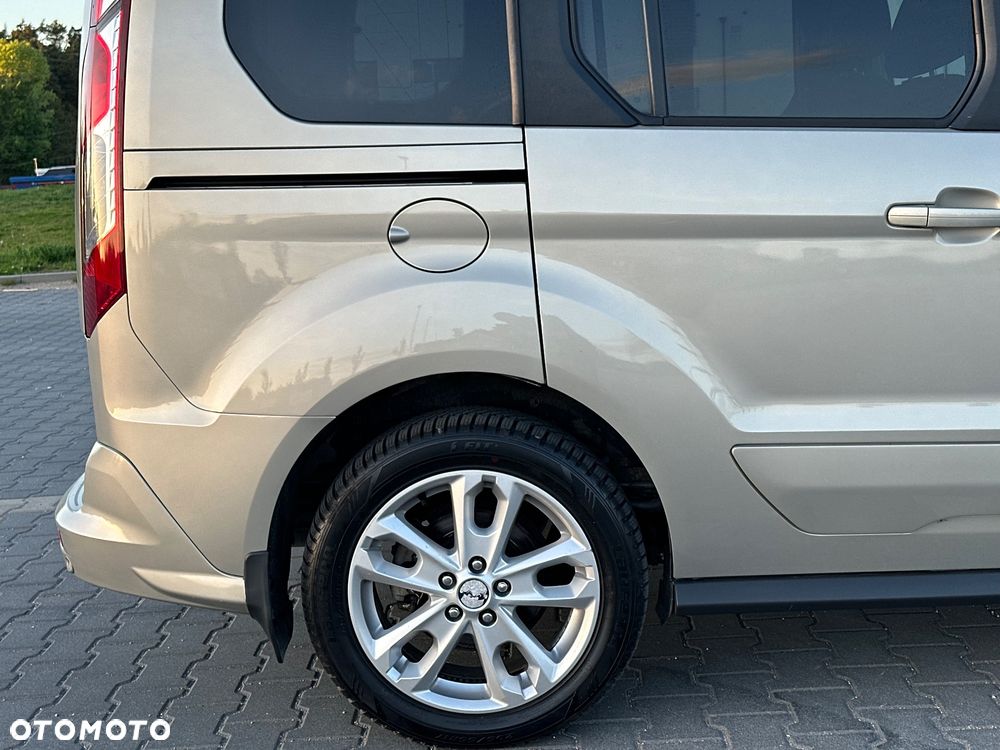Ford Tourneo Connect 1.5 TDCi Titanium - 11