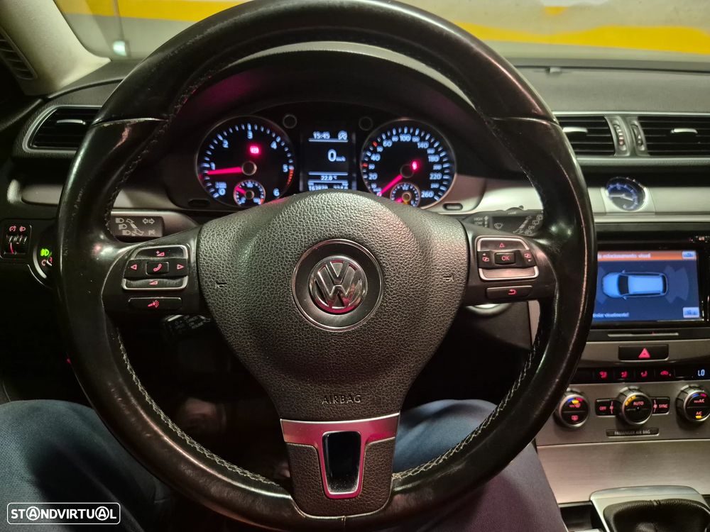 VW Passat Variant 1.6 TDI Confortline - 24