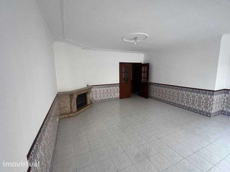 Apartamento T3 Massama - Excelente Localização - Grande imagem: 5/9