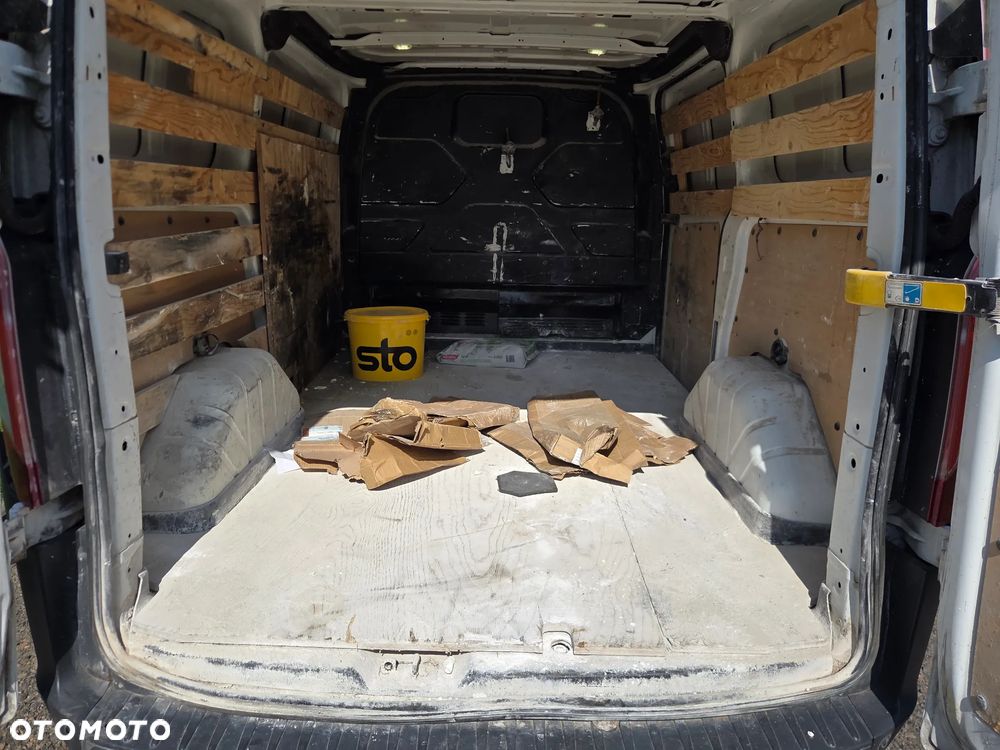 Ford Transit Custom - 11