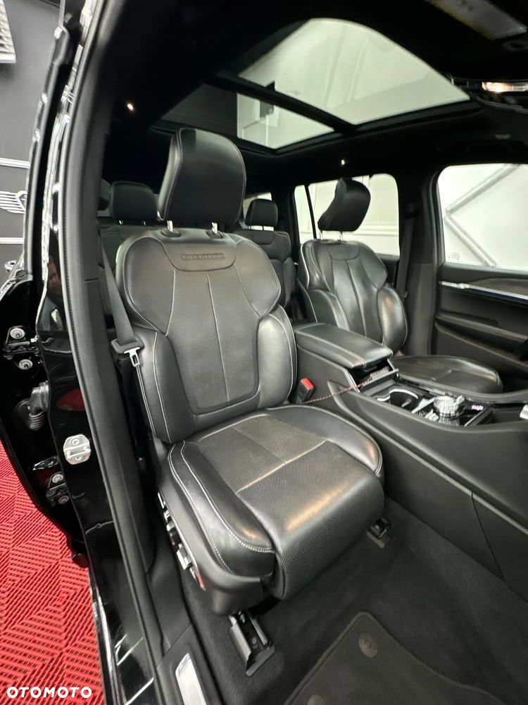 Jeep Grand Cherokee 5.7 V8 Overland - 39