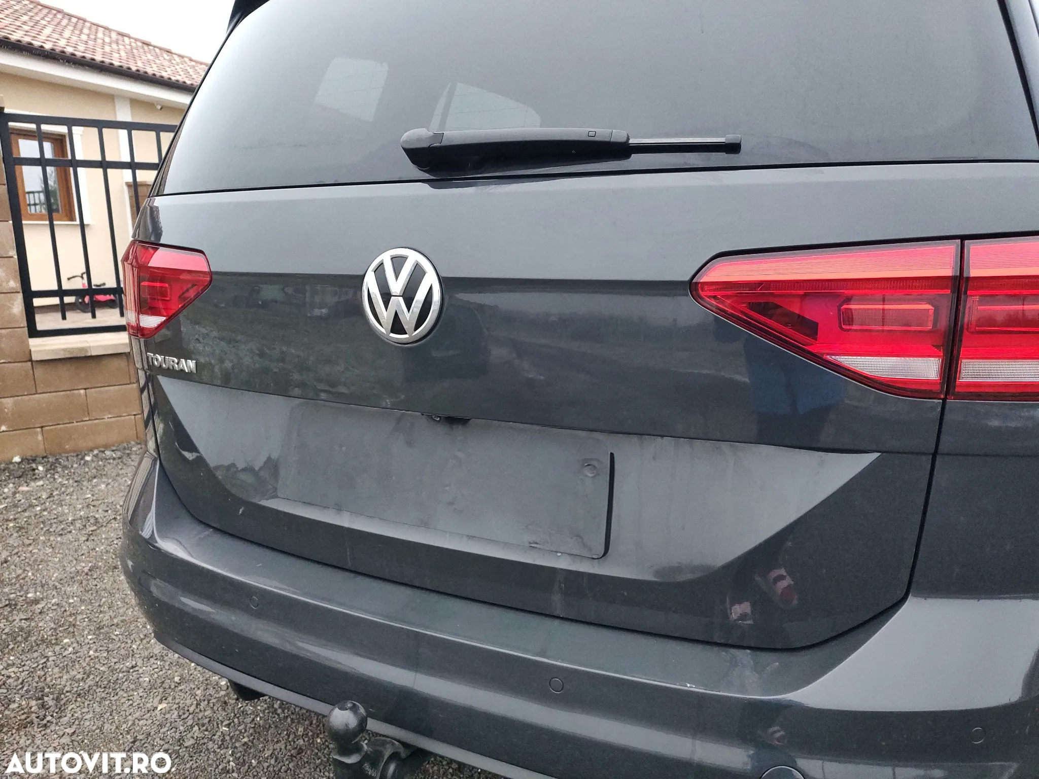 Volkswagen Touran 2.0 TDI SCR DSG Comfortline - 10