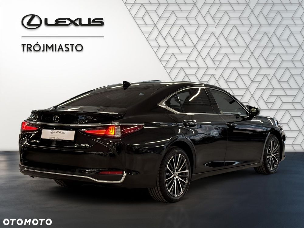 Lexus ES 300h Business Edition - 5