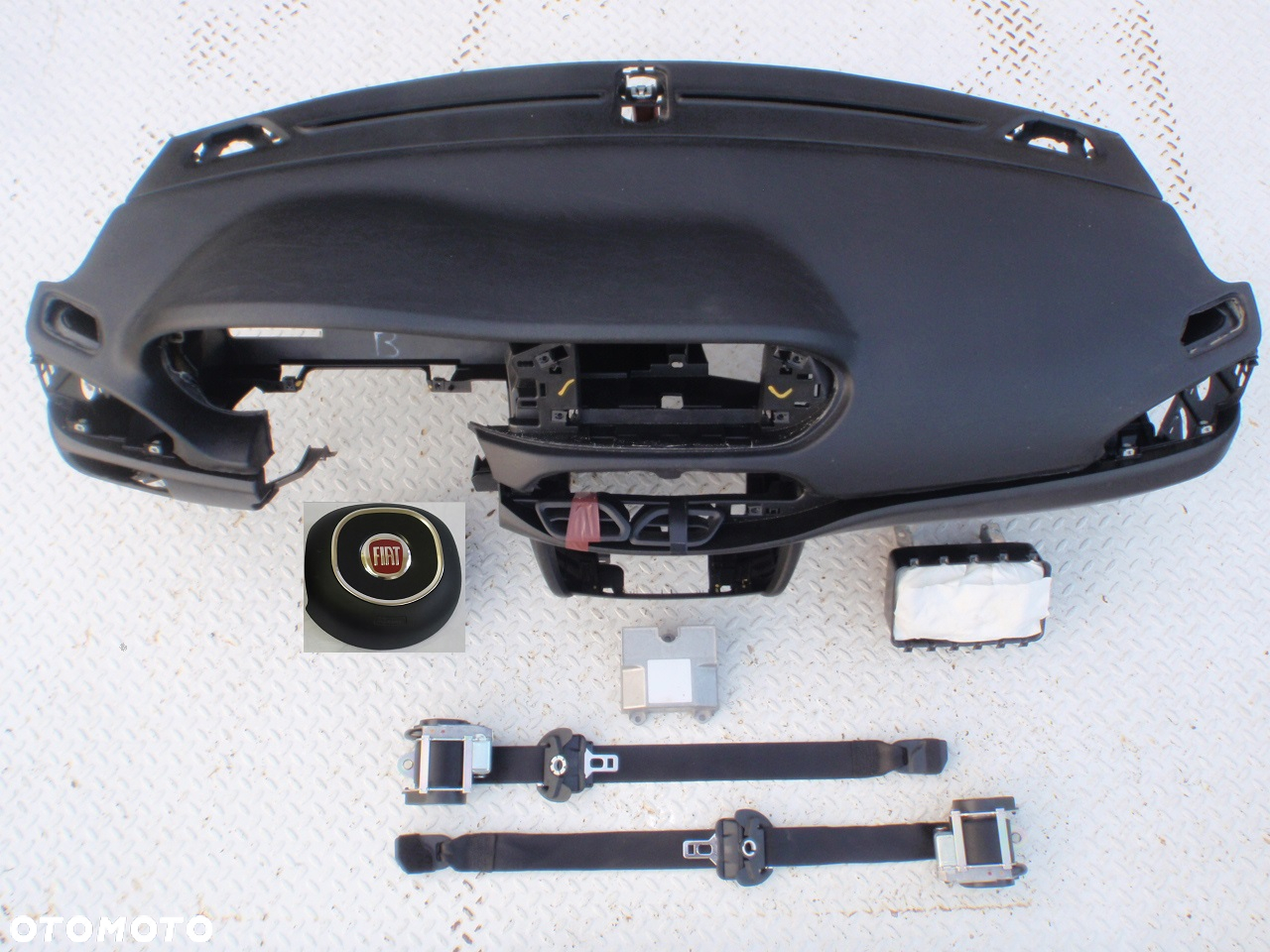 FIAT TIPO LIFT PODUSZKA POWIETRZNA KIEROWCY AIRBAG ORYGINAŁ DESKA PASY PAS USA KANADA EU NOWA NEW NEU NEV Raz2 - 13