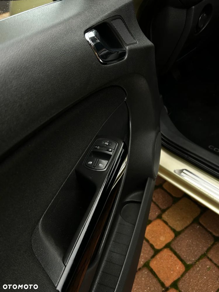 Opel Corsa 1.0 12V Enjoy - 12