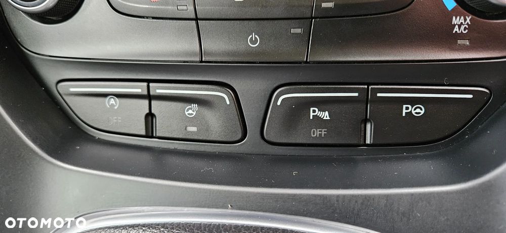 Ford C-MAX - 24