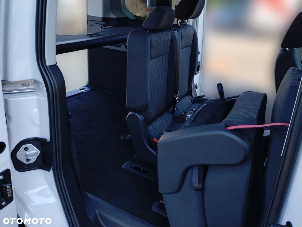 Volkswagen Caddy 2.0 TDI DSG - 11