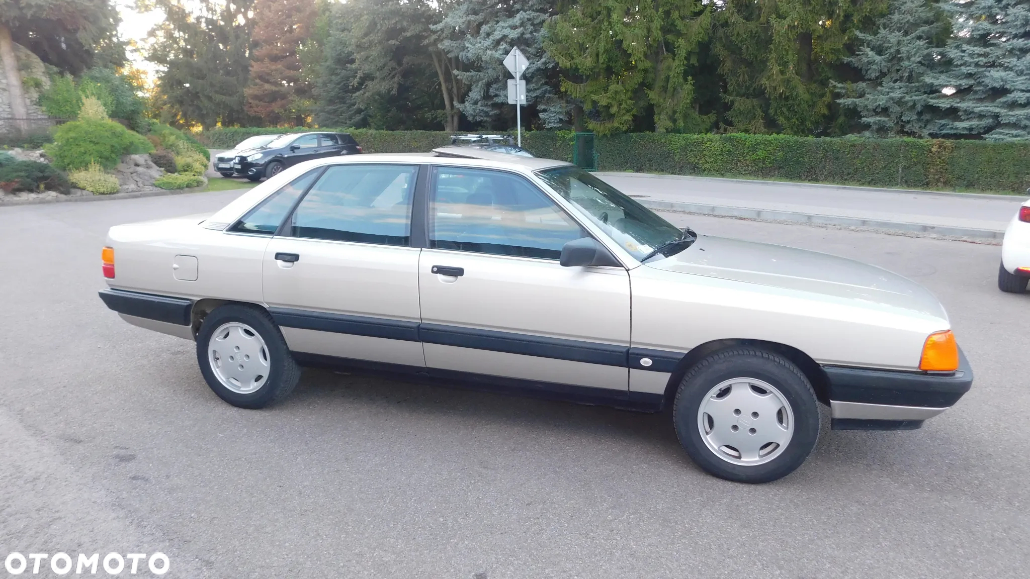 Audi 100 1.8 E - 27