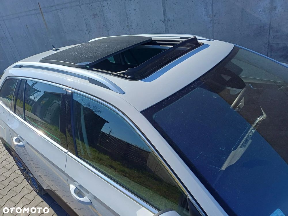 Skoda Superb 2.0 TSI 4x4 Scout DSG - 10