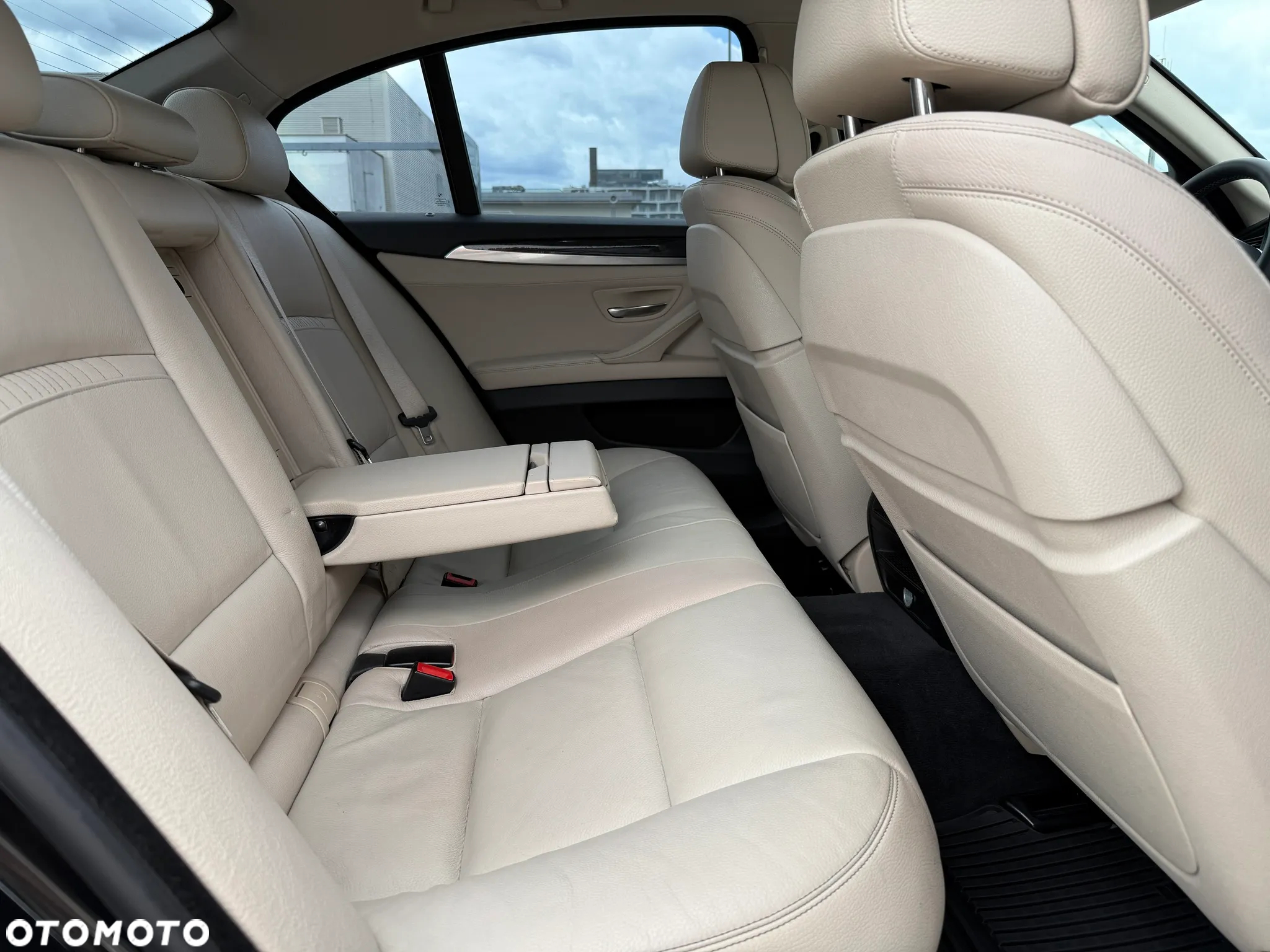 BMW Seria 5 530d xDrive Luxury Line - 22