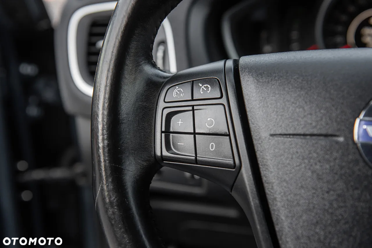 Volvo V40 - 19