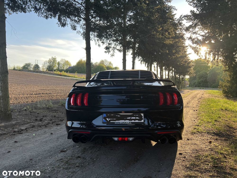 Ford Mustang - 2