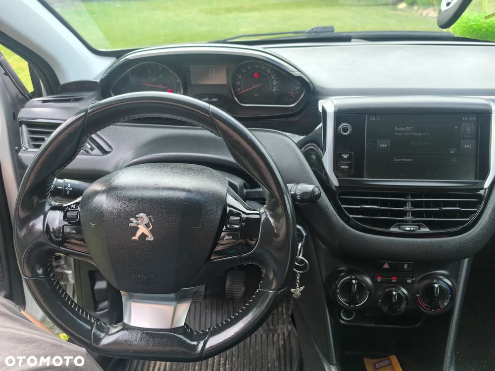 Peugeot 208 HDi 68 Access - 10