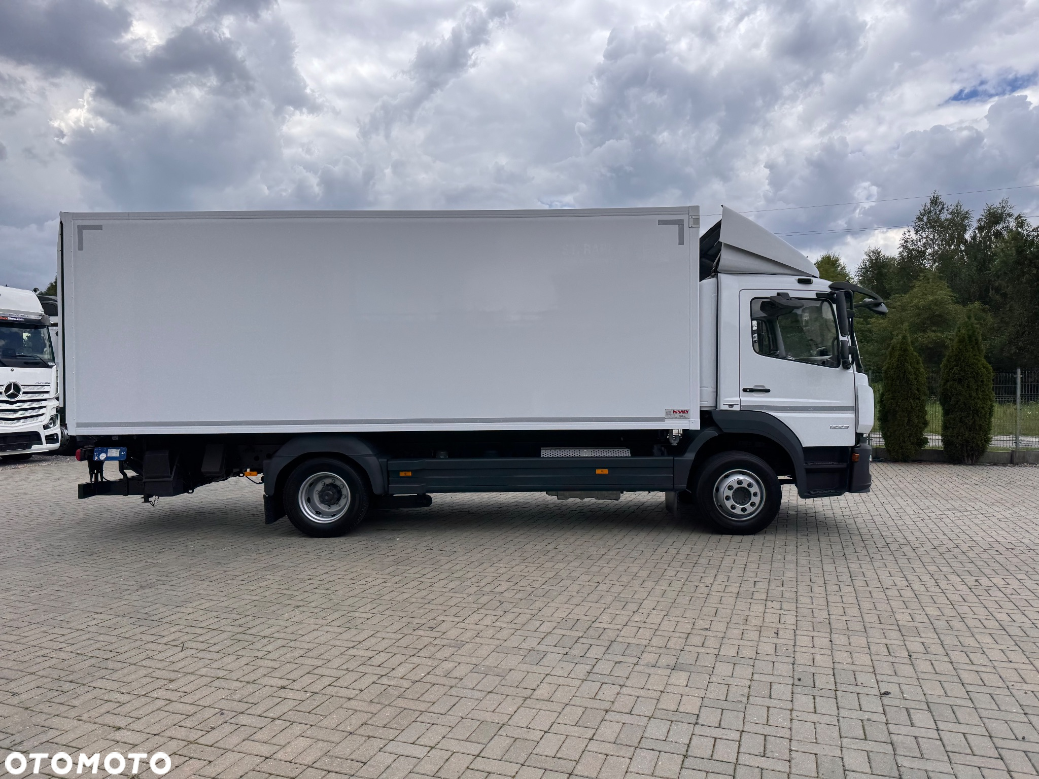 Mercedes-Benz ATEGO - 4