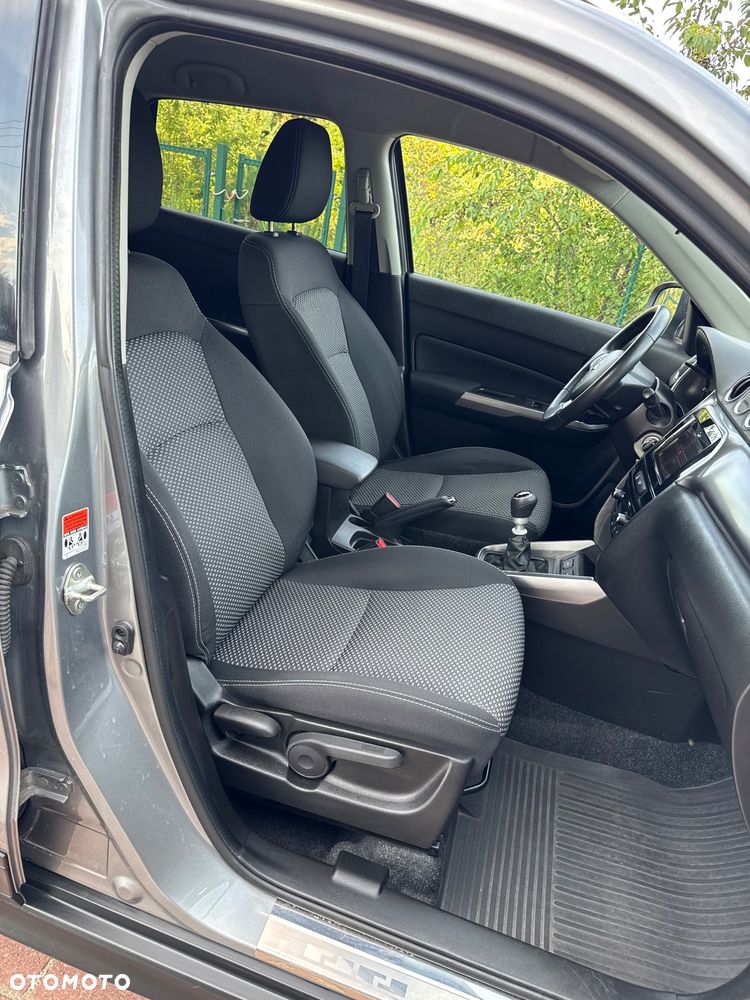 Suzuki Vitara 1.4 Boosterjet Premium 4WD - 9
