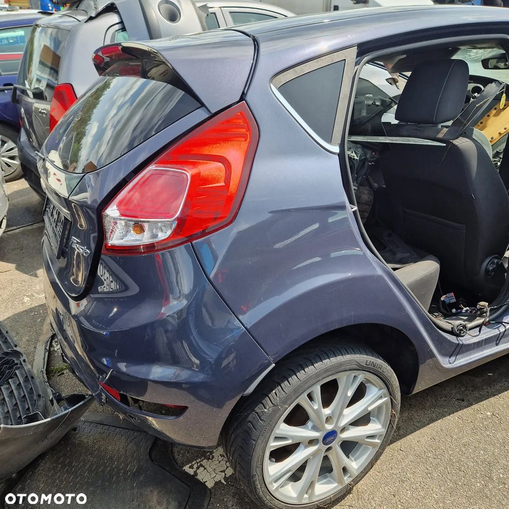 Ford Fiesta MK7 1.6 TDCI 2013 r  kod silnika TZJA  samochód cały na części - 3