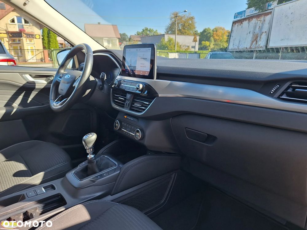 Ford Kuga 1.5 EcoBoost FWD Titanium - 24