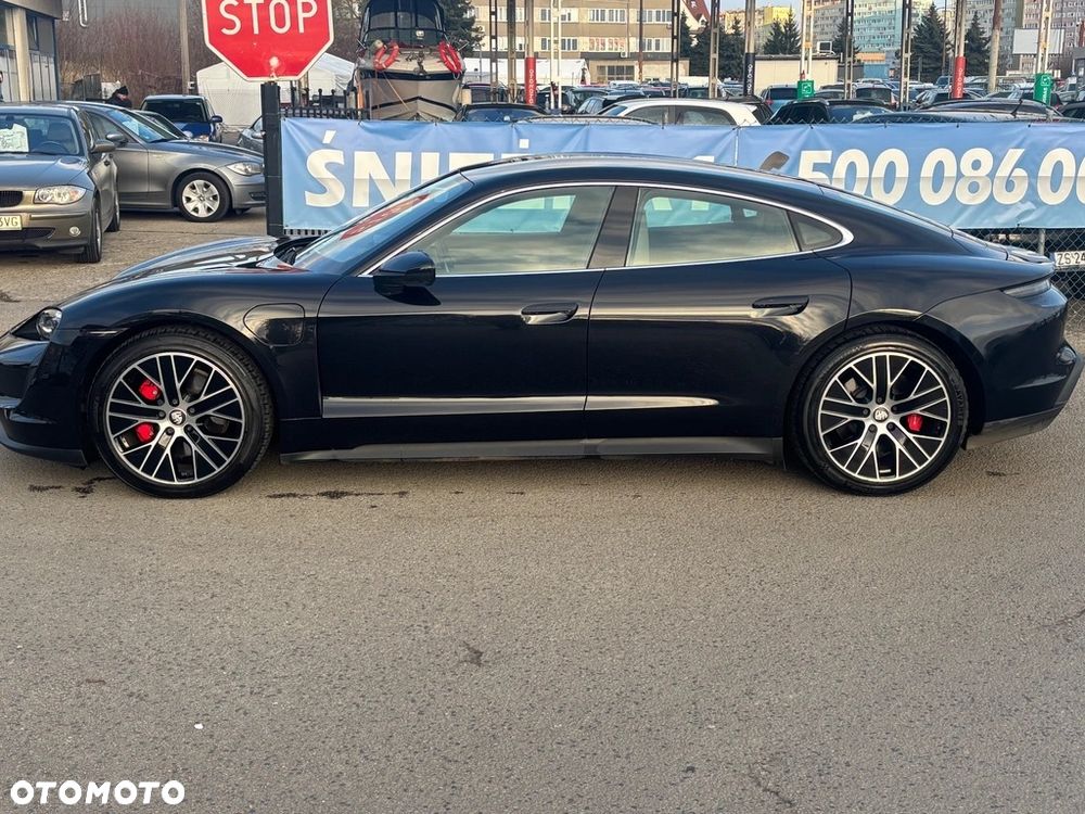 Porsche Taycan - 12