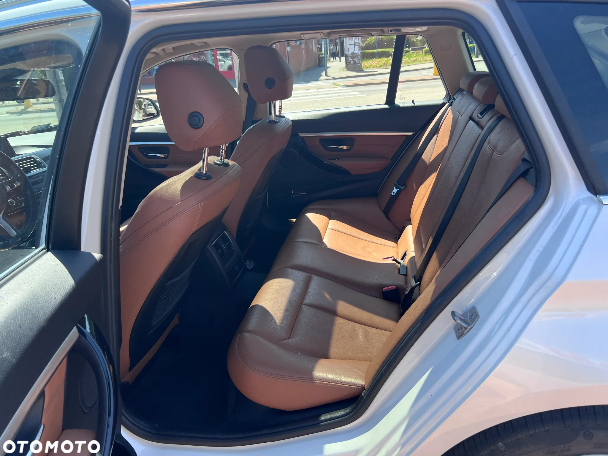 BMW Seria 3 330i xDrive Luxury Line - 19