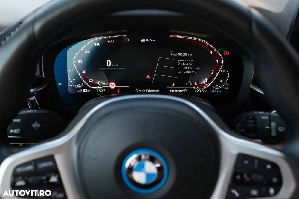BMW Seria 5 530e xDrive Aut. Luxury Line - 24