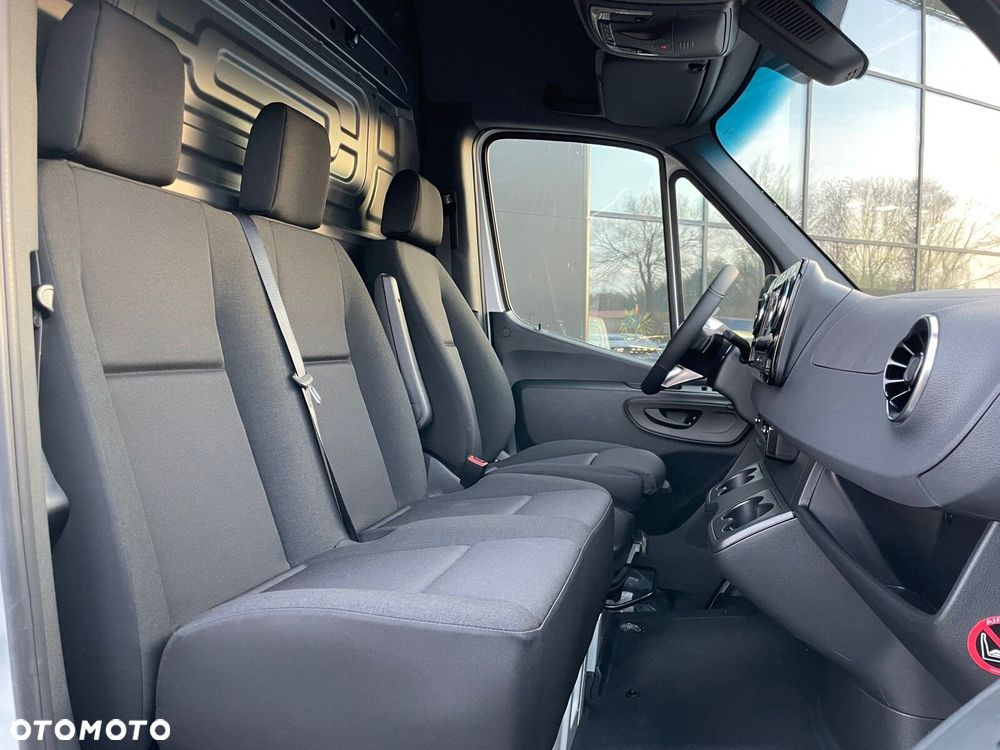 Mercedes-Benz Sprinter 319 CDI Resorowany fotel Reflektory LED - 8