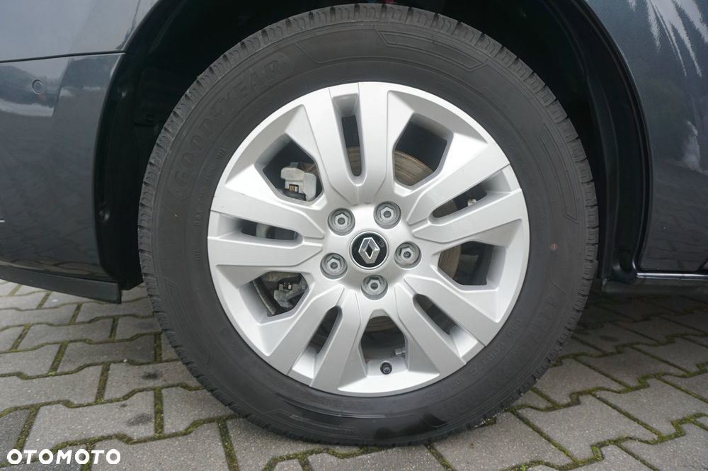 Renault Trafic - 25
