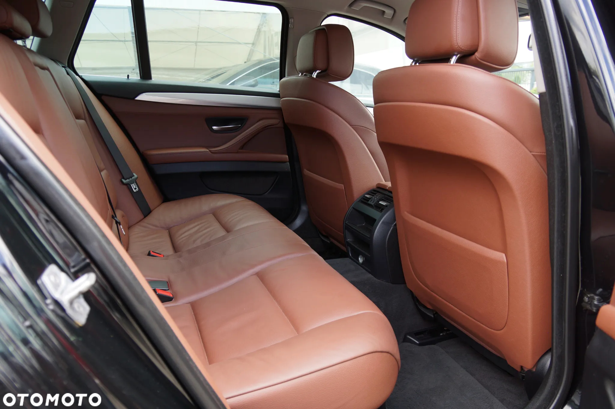BMW Seria 5 530d xDrive Touring Sport-Aut - 33
