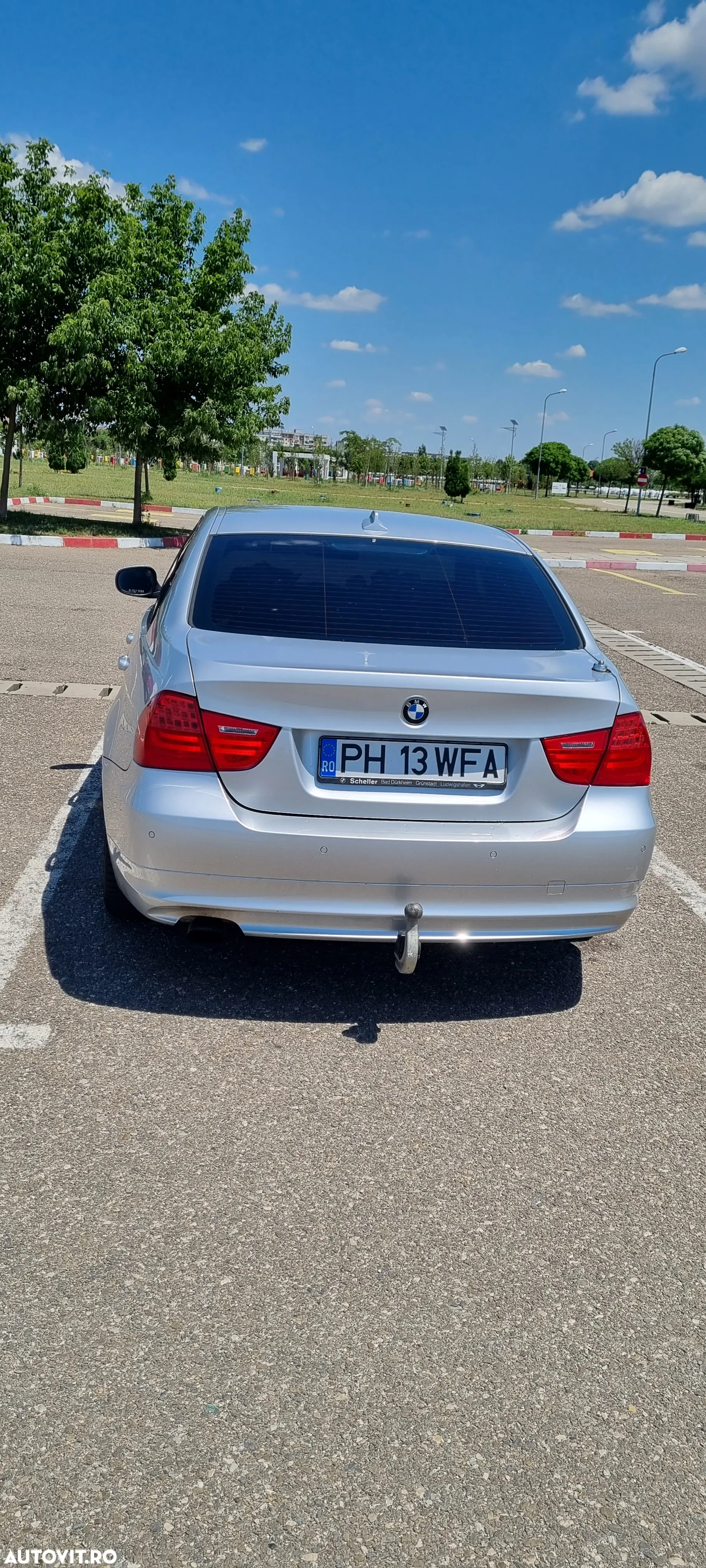 BMW Seria 3 318i - 6