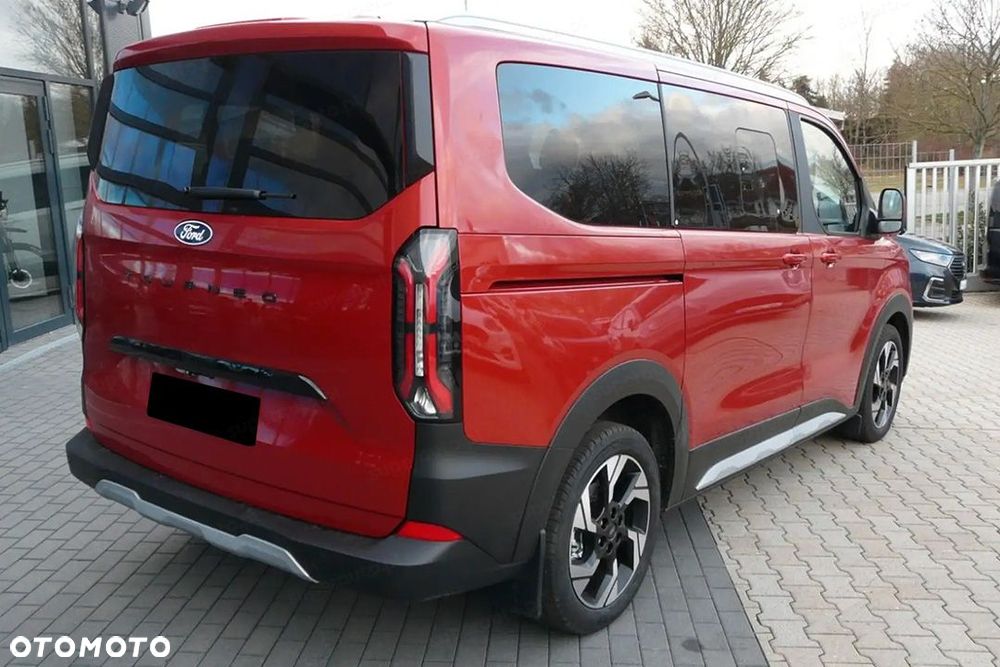 Ford Tourneo Custom - 5