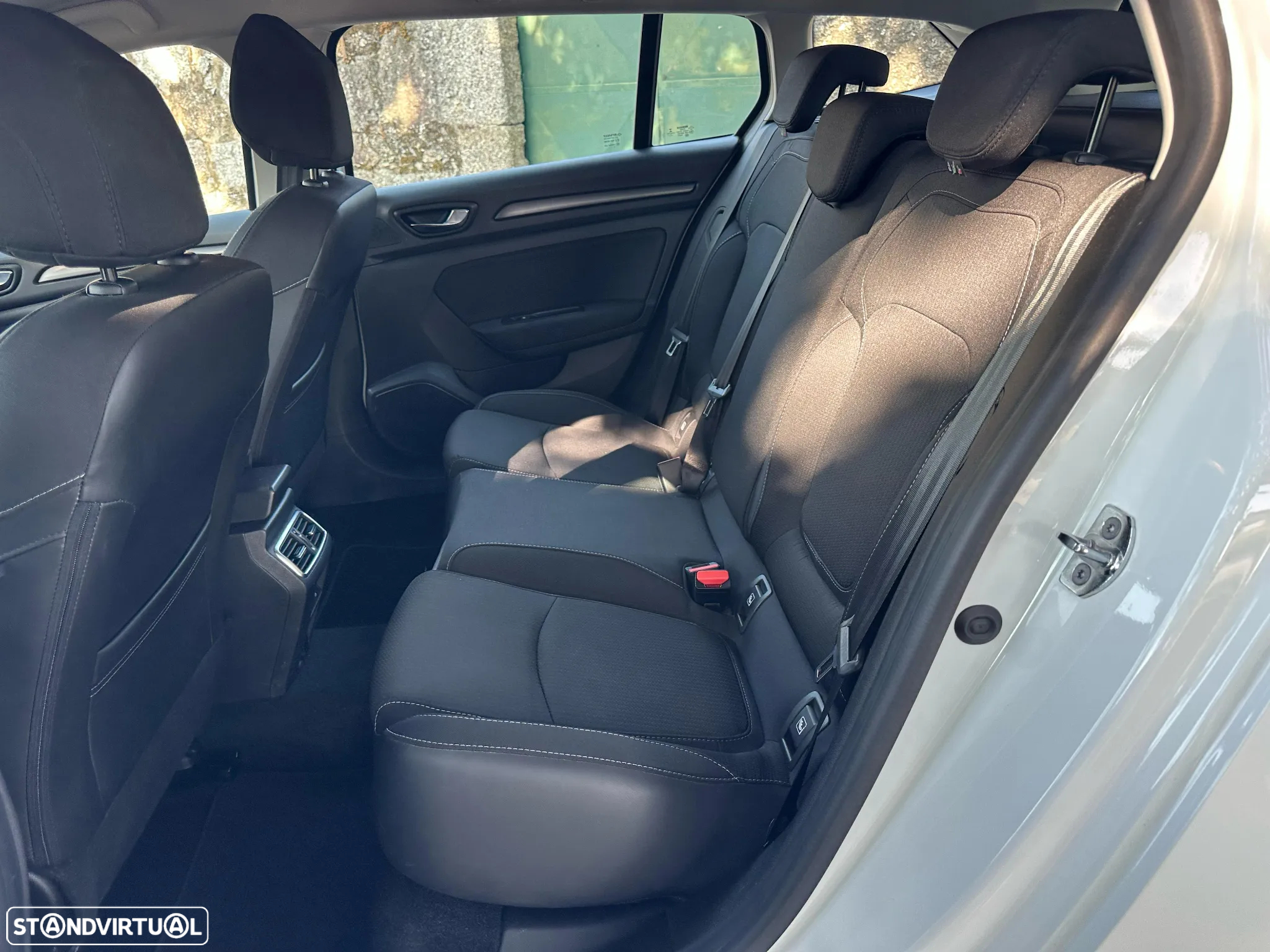 Renault Mégane Sport Tourer 1.6 E-Tech Plug-In E-Tech Hybrid Engineered - 24