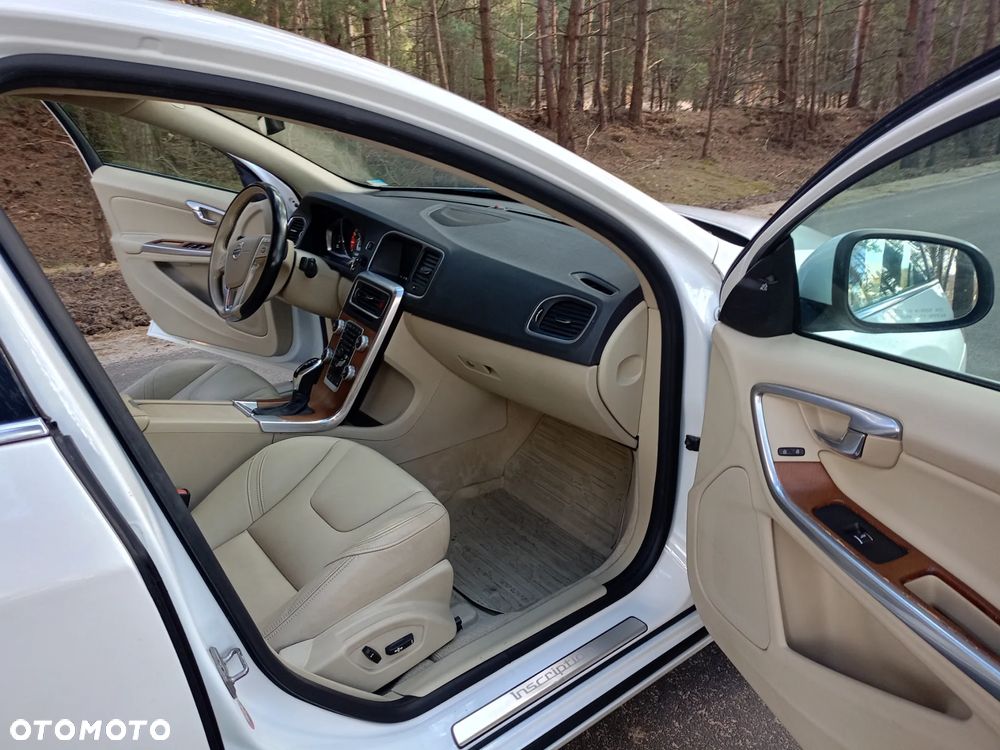 Volvo S60 T5 Drive-E Momentum - 13