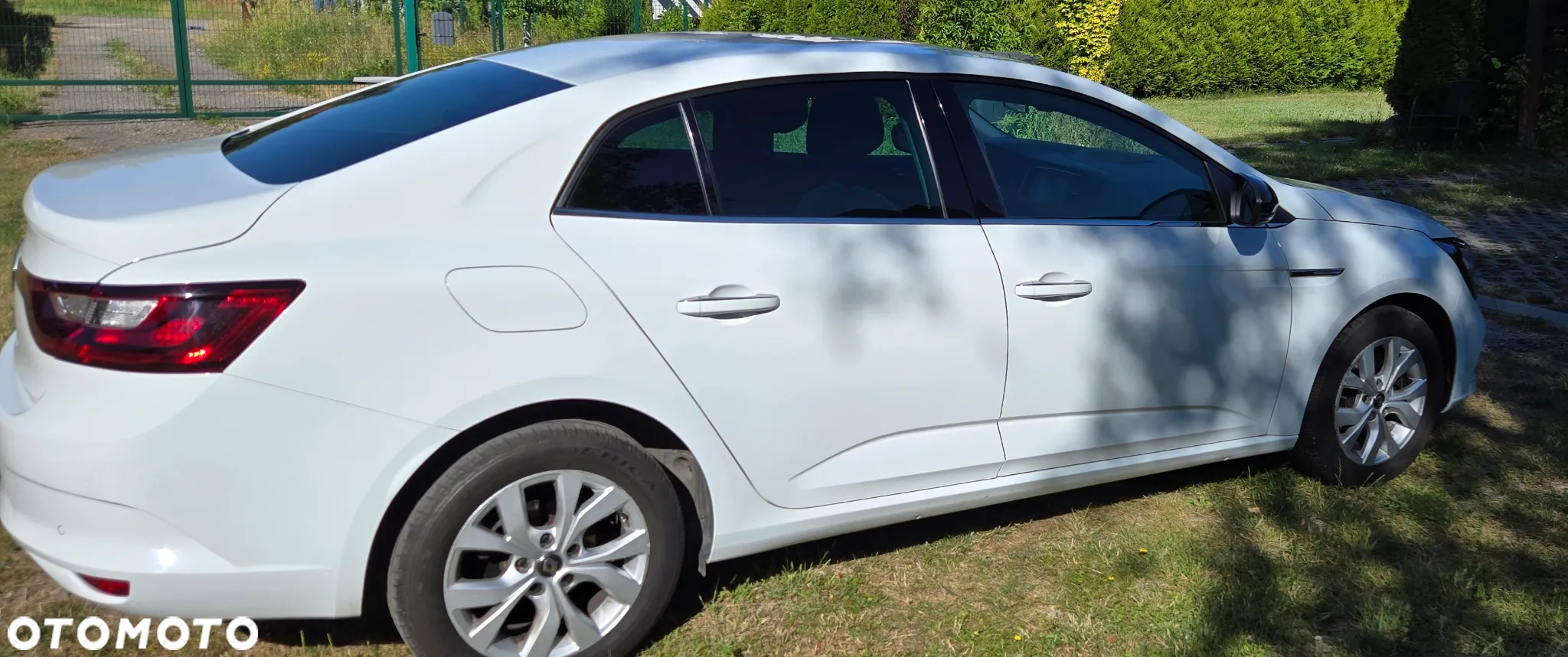 Renault Megane 1.3 TCe FAP Limited - 8