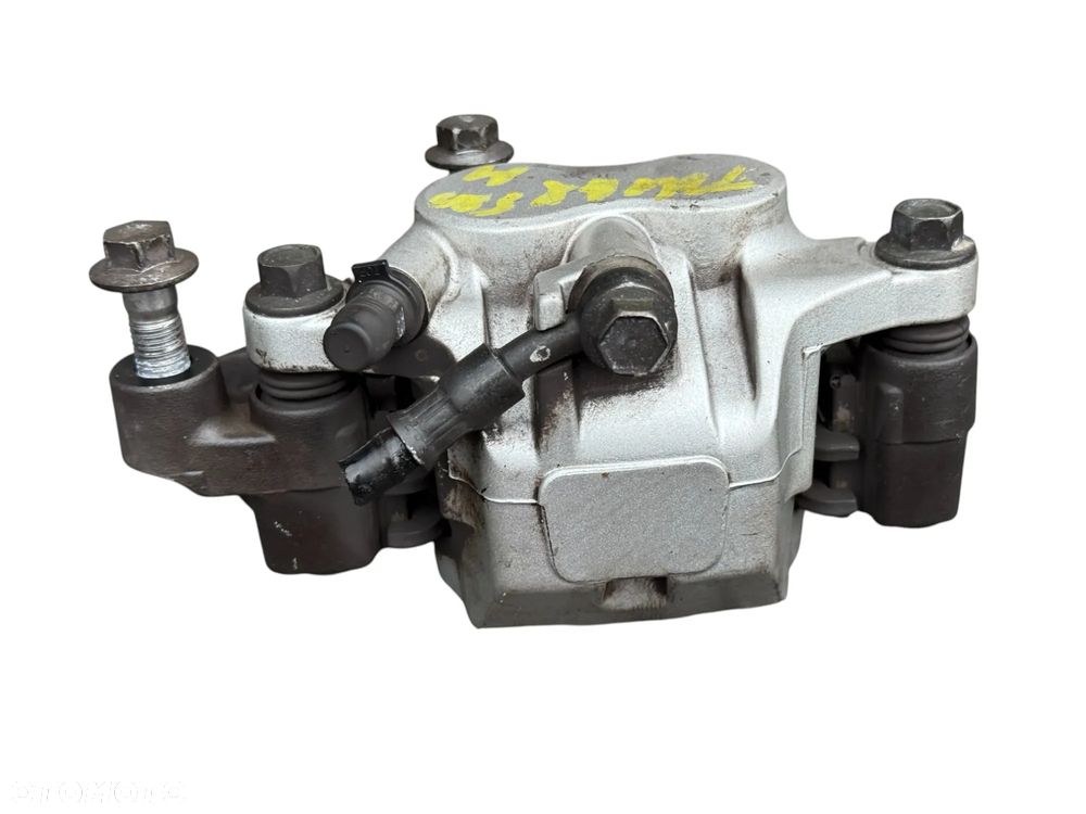 Zacisk przód P  Yamaha TMAX T-MAX  500  01-06R - 5