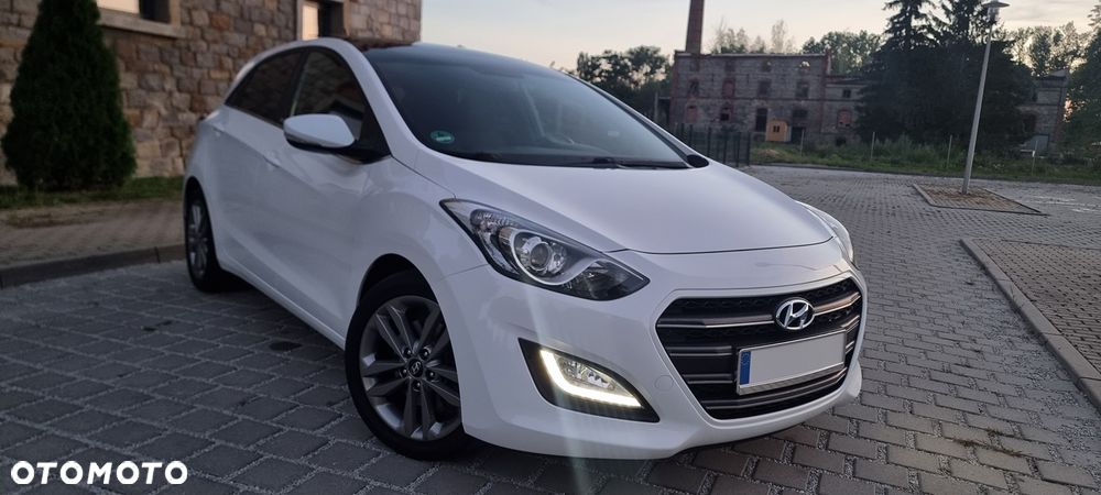 Hyundai i30 blue 1.6 GDI YES Gold - 5
